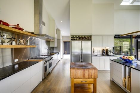 Photo of property in 103 Matangi Road, Kahuranaki, Havelock North, 4294