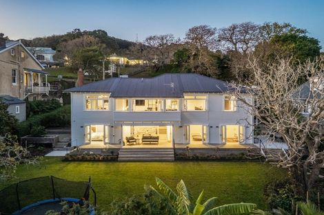 Photo of property in 19 Kerr Street, Devonport, Auckland, 0624