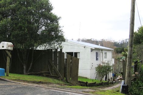 Photo of property in 52 Stillwater Crescent, Stillwater, Silverdale, 0993