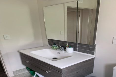 Photo of property in Fountain Court, 1/48c Oriental Parade, Oriental Bay, Wellington, 6011