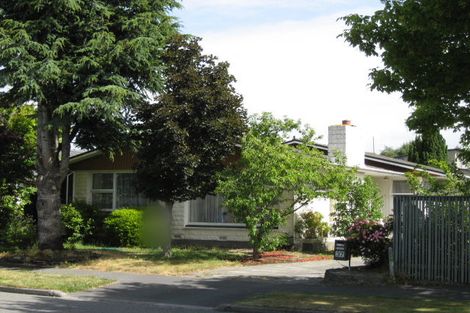 Photo of property in 37 Kent Lodge Avenue, Avonhead, Christchurch, 8042