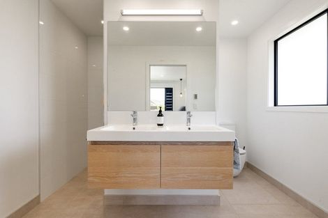 Photo of property in 2 Moemoea Place, Cambridge, 3434