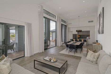 Photo of property in 13 Awatea Drive, Whitianga, 3510