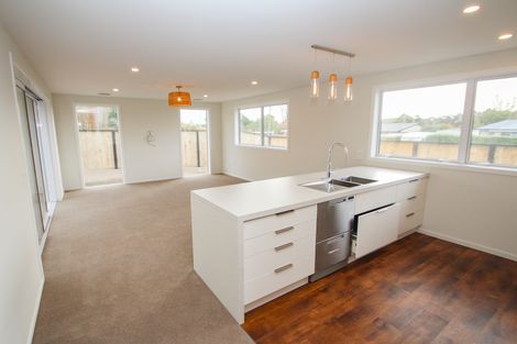 Photo of property in 90 Weston Road, St Albans, Christchurch, 8052