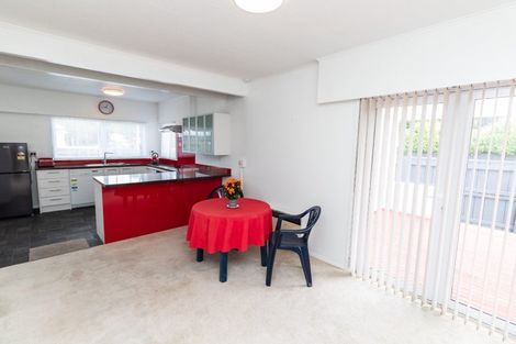 Photo of property in 124 Naenae Road, Naenae, Lower Hutt, 5011