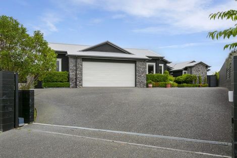 Photo of property in 21 Pukenamu Road, Rainbow Point, Taupo, 3330