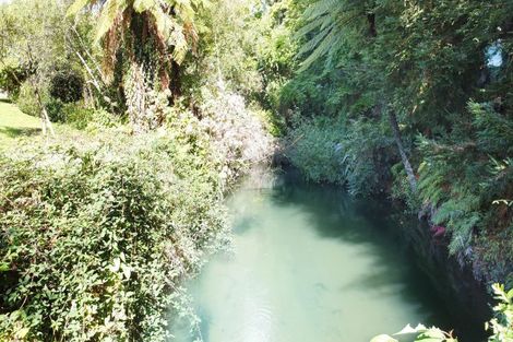 Photo of property in 11a La Trobe Place, Utuhina, Rotorua, 3015