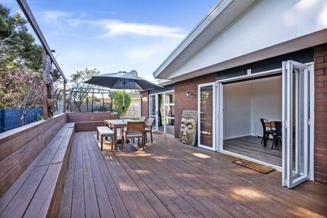 Photo of property in 11 Matai Place, Hawera, 4610