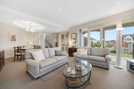 Photo of property in 22 Bluefin Way, West Harbour, Auckland, 0618