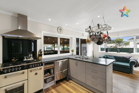 Photo of property in 71 Wellington Road, Wainuiomata, Lower Hutt, 5014