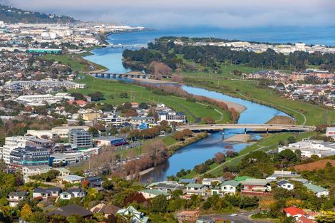 Photo of property in 34 Arahiwi Grove, Tirohanga, Lower Hutt, 5010