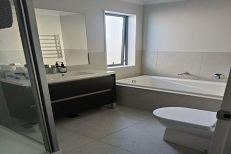 Photo of property in 14 Ringa Matau Road, Hobsonville, Auckland, 0616