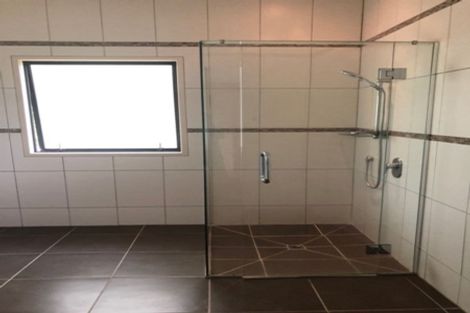 Photo of property in 52 Shelter Drive, Greenhithe, Auckland, 0632