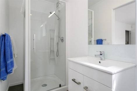 Photo of property in 2 Mahuta Road, Waitahanui, Taupo, 3378