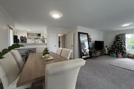 Photo of property in 2/11 Simon Ellice Drive, Bayview, Auckland, 0629