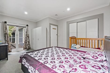 Photo of property in 4b Manuroa Road, Takanini, 2112