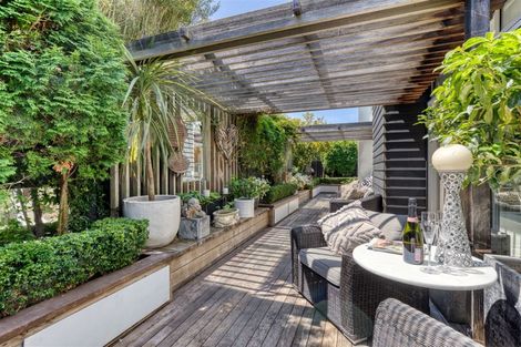 Photo of property in 71 Clare Road, St Albans, Christchurch, 8014