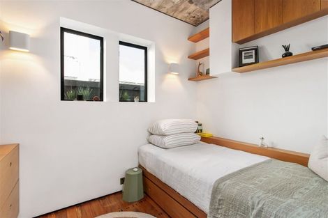 Photo of property in 8 Menzies Street, Sumner, Christchurch, 8081