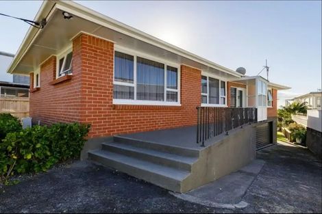 Photo of property in 15 Mclean Street, Strandon, New Plymouth, 4312