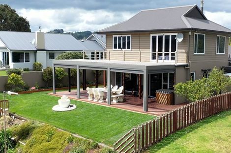 Photo of property in 3 Nihinihi Avenue, Raglan, 3225