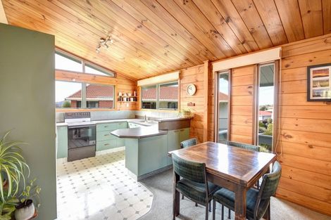 Photo of property in 14 Honeystone Street, Helensburgh, Dunedin, 9010