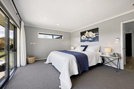 Photo of property in 12 Lacebark Drive, Kinloch, Taupo, 3377