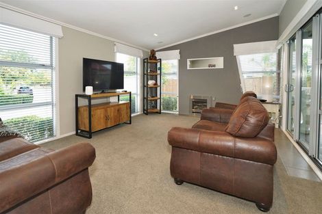 Photo of property in 14 Miers Glade, Rototuna North, Hamilton, 3210