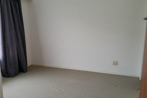 Photo of property in 2/16 Anne Road, Hillcrest, Auckland, 0627