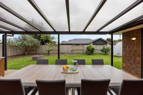 Photo of property in 33 Whitney Place, Rototuna North, Hamilton, 3210