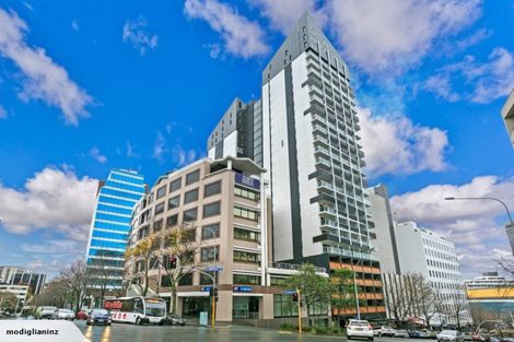 Photo of property in 2 Salford Place, Awapuni, Palmerston North, 4412