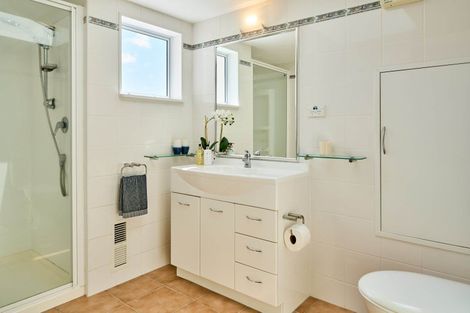 Photo of property in 14 The Crescent, Roseneath, Wellington, 6011