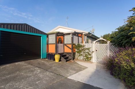 Photo of property in 2/63 Lonsdale Street, New Brighton, Christchurch, 8083