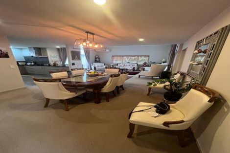 Photo of property in 10 Chard Place, Flat Bush, Auckland, 2016