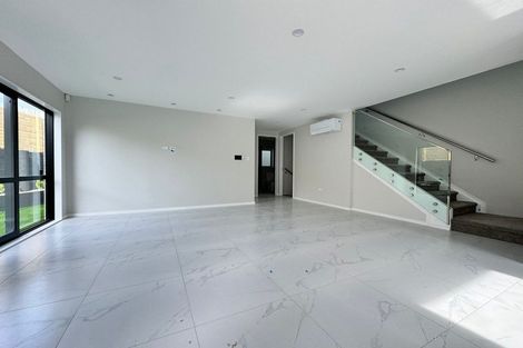 Photo of property in 15b Oakdale Road, Mount Roskill, Auckland, 1041