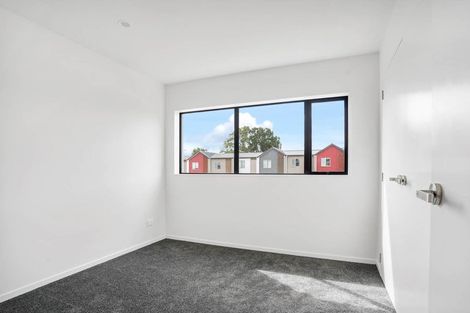 Photo of property in 3 Valour Lane, Papakura, 2110