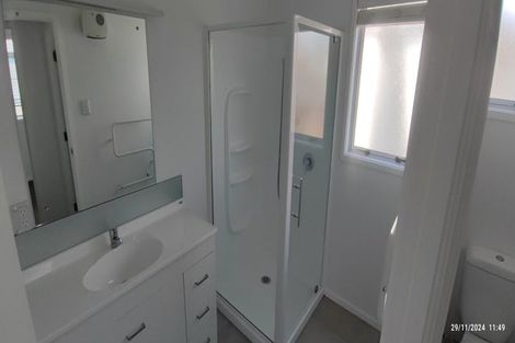 Photo of property in 1/1 Tomintoul Place, Highland Park, Auckland, 2010