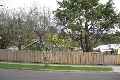 Photo of property in 20 Lowry Crescent, Stokes Valley, Lower Hutt, 5019