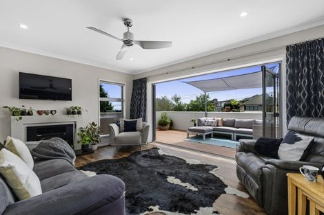 Photo of property in 140 Bellevue Road, Brookfield, Tauranga, 3110