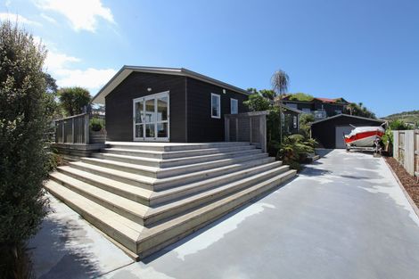Photo of property in 6 Harakeke Place, Raglan, 3225