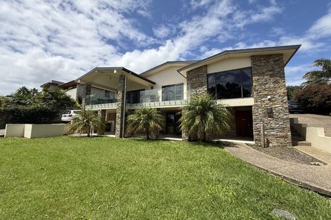 Photo of property in 71 Kittiwake Drive, Schnapper Rock, Auckland, 0632