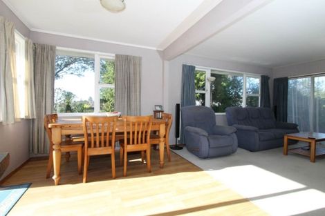 Photo of property in 50 Weatherly Road, Torbay, Auckland, 0630