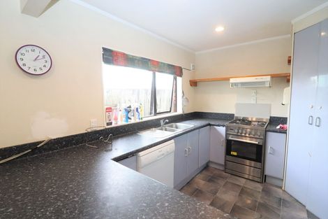 Photo of property in 2/44 Millen Avenue, Pakuranga, Auckland, 2010