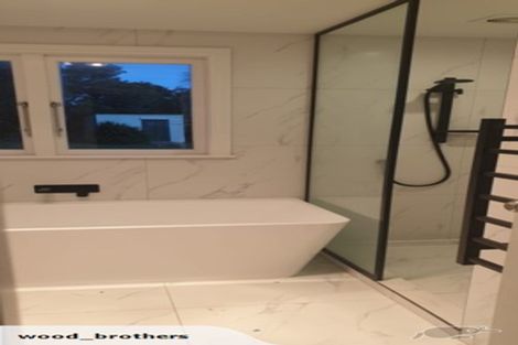 Photo of property in 15 Collingwood Road, Waiuku, 2123