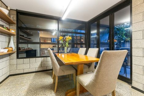 Photo of property in 377a Karaka Bay Road, Karaka Bays, Wellington, 6022