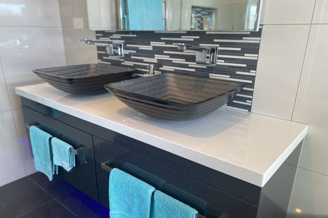 Photo of property in 4 Terrace Avenue, Mount Maunganui, 3116