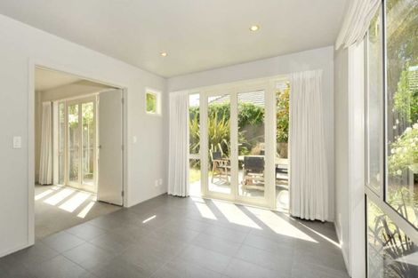 Photo of property in 19a Beatrice Place, Avonhead, Christchurch, 8042