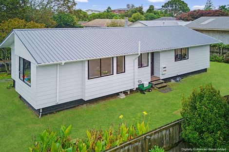 Photo of property in 13a Kaiwaka Road, Waiuku, 2123