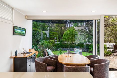 Photo of property in 75 Cliff Road, Torbay, Auckland, 0630