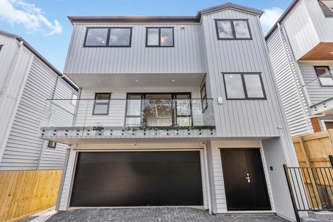 Photo of property in 116c Oaktree Avenue, Browns Bay, Auckland, 0630