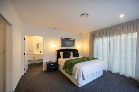 Photo of property in 7 Kanuka Drive, Hokowhitu, Palmerston North, 4410